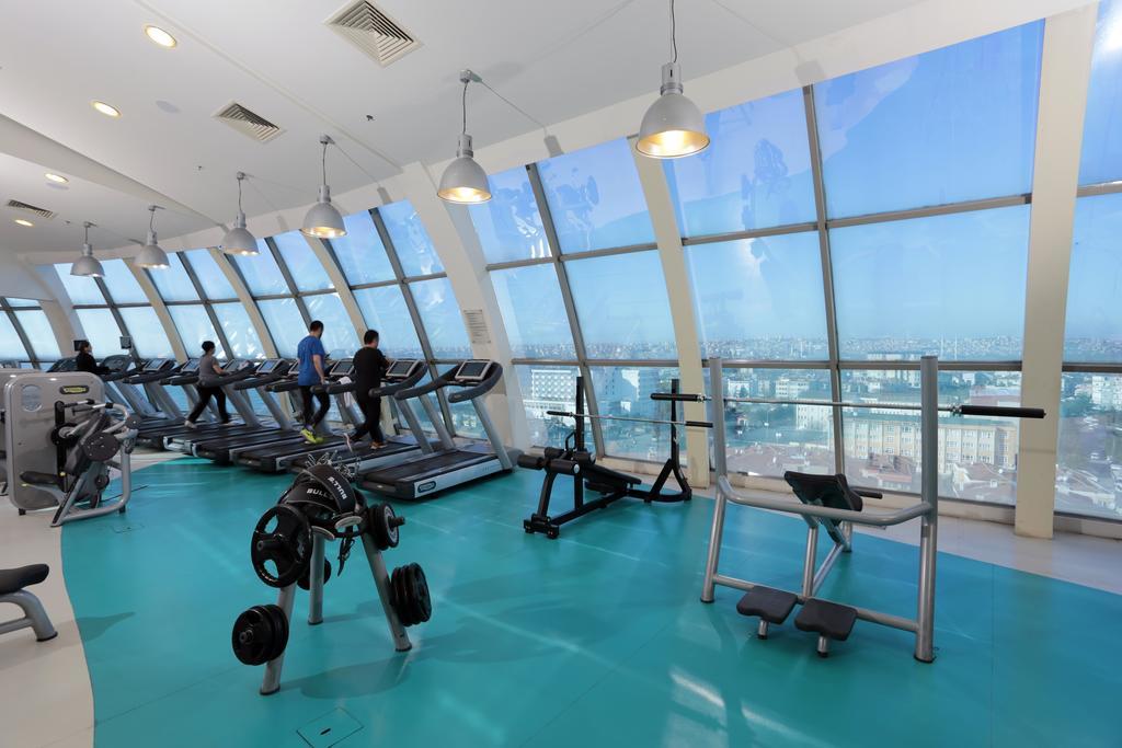 Eser Premium Hotel & Spa Büyükçekmece Exterior foto The gym at the 101 building